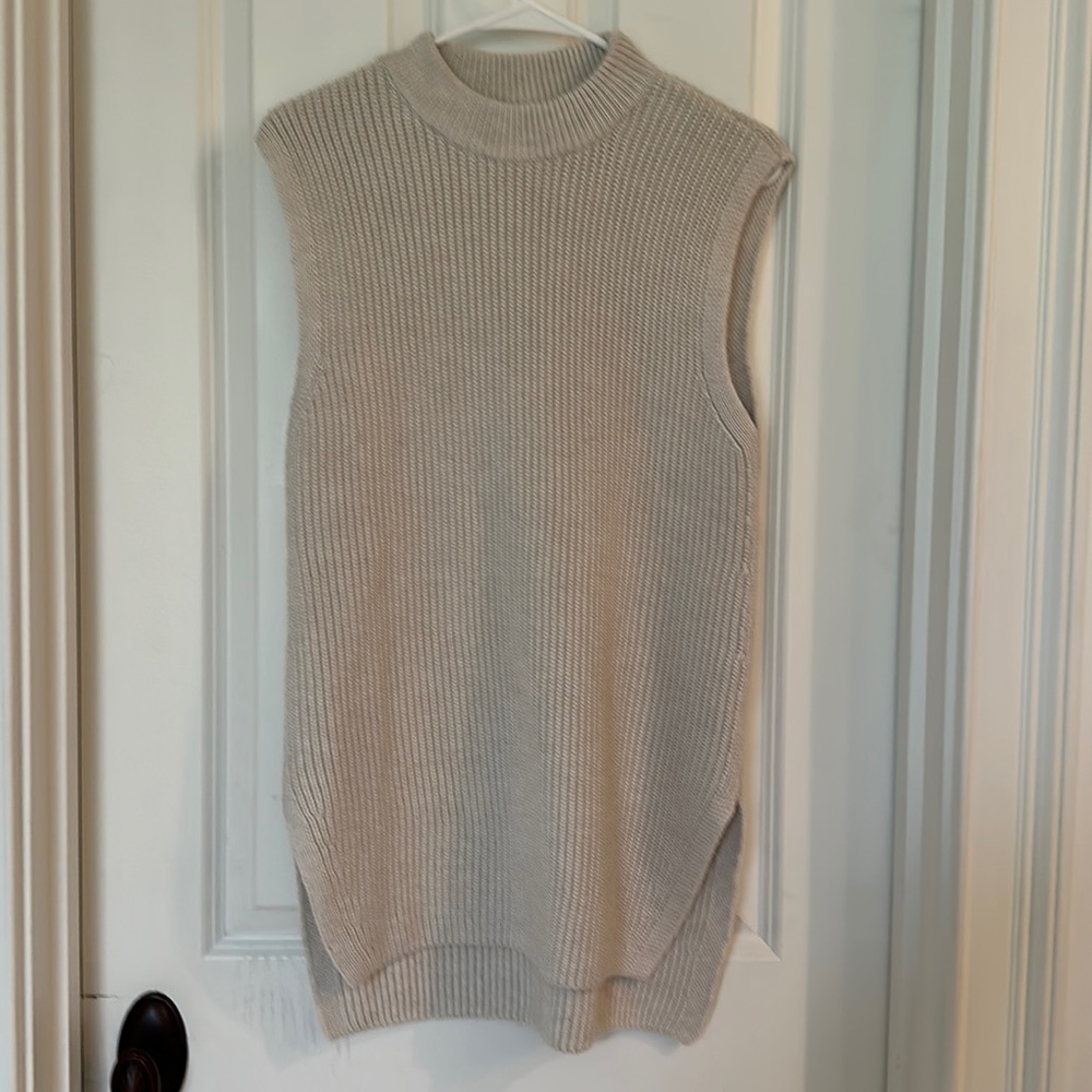 H&M long sweater vest XS